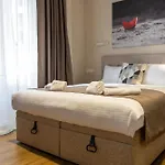 Πανσιόν Sette Vele